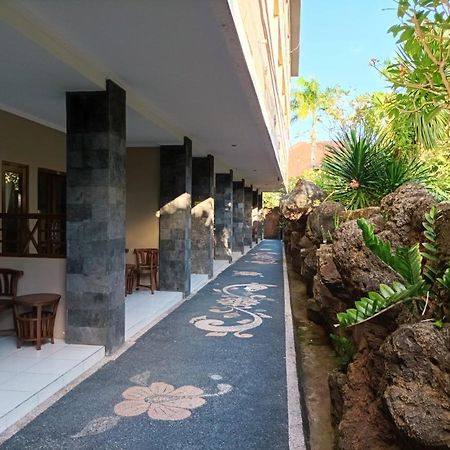 Sapta Petala Hotel Кута Екстериор снимка