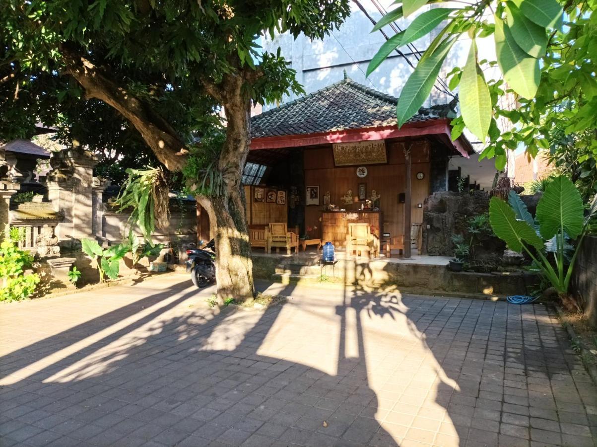 Sapta Petala Hotel Кута Екстериор снимка
