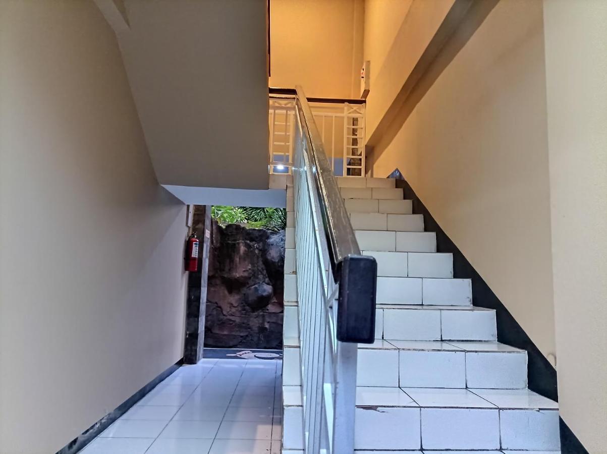 Sapta Petala Hotel Кута Екстериор снимка