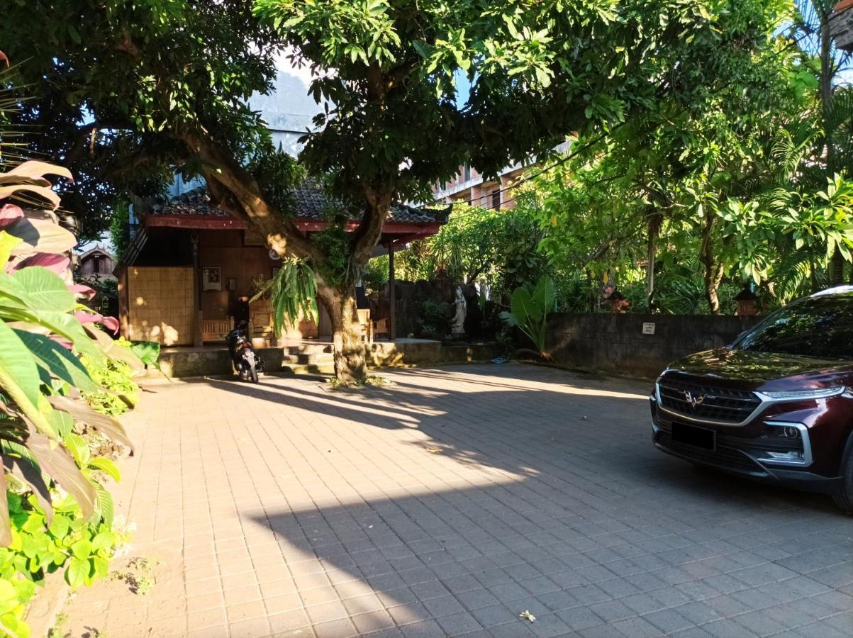 Sapta Petala Hotel Кута Екстериор снимка