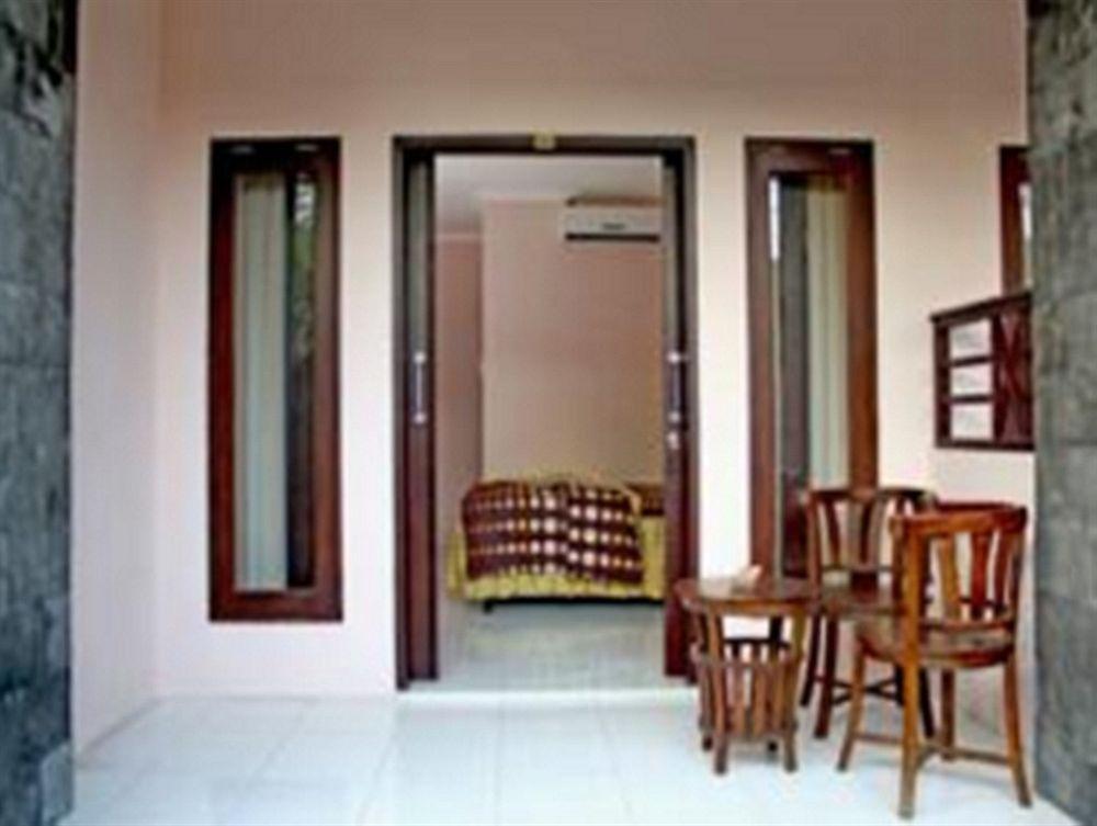Sapta Petala Hotel Кута Екстериор снимка