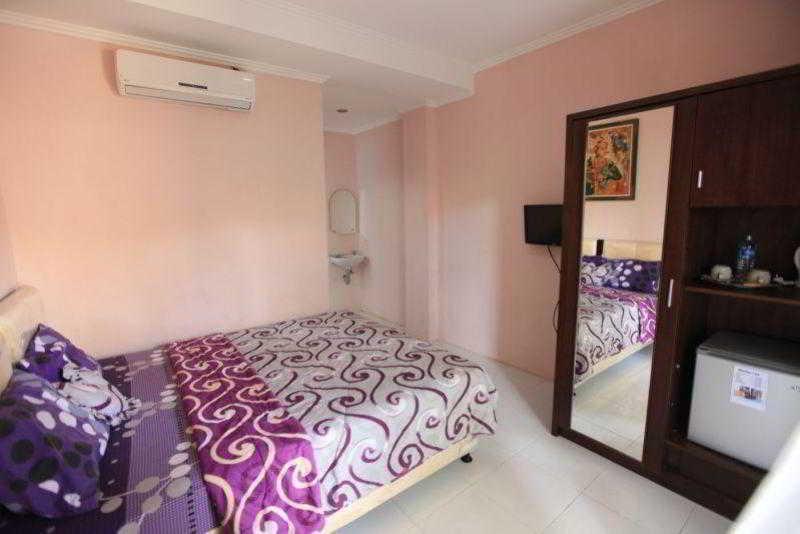 Sapta Petala Hotel Кута Екстериор снимка